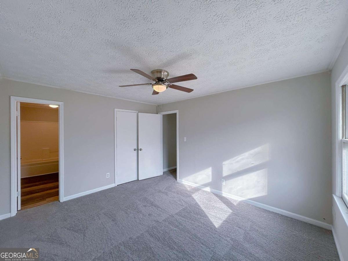 523 Vineyard Road Griffin - Photo 10