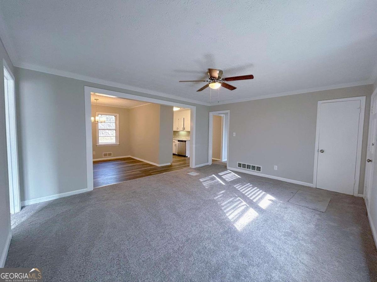 523 Vineyard Road Griffin - Photo 8