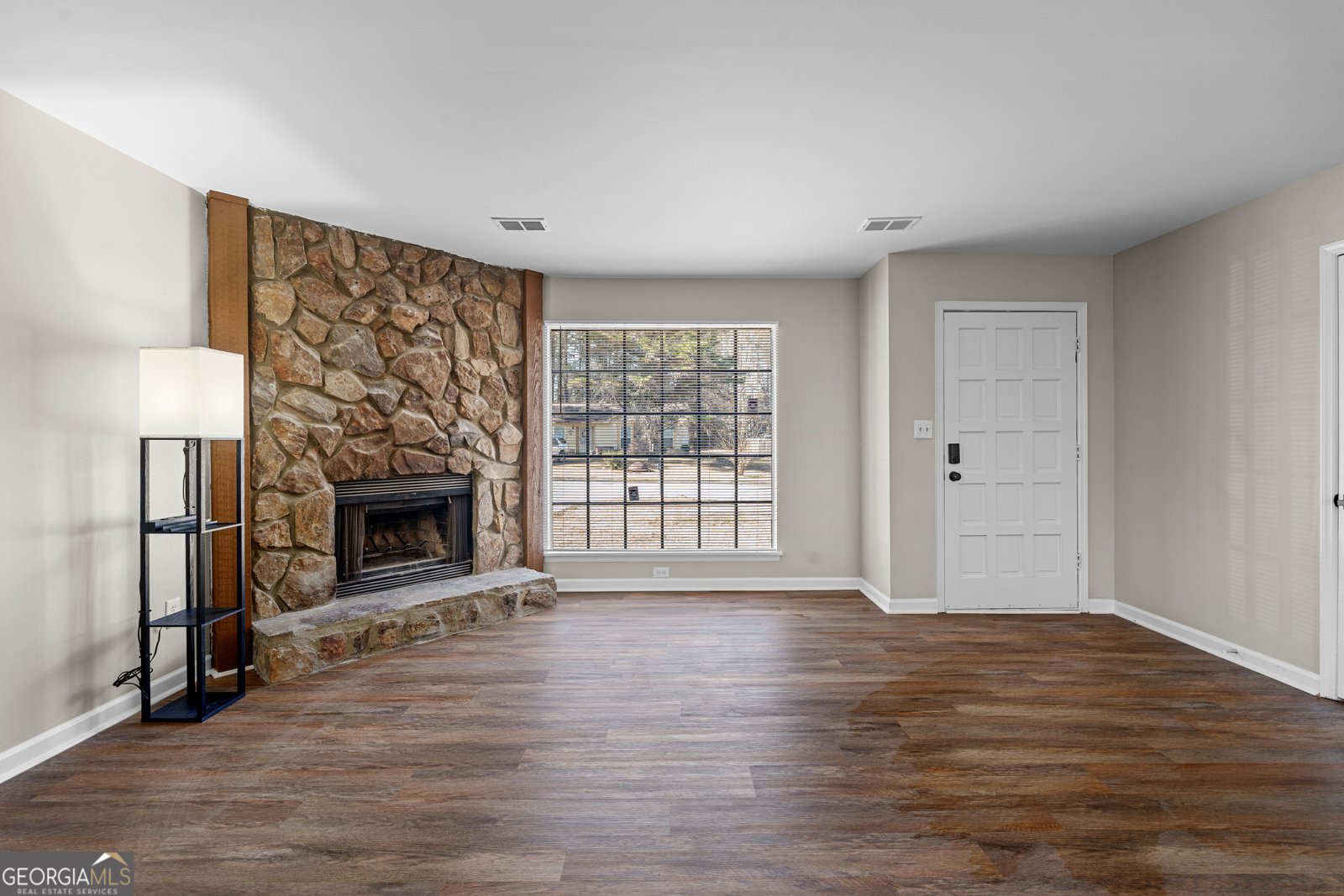 6955 Hassana Lane Fairburn - Photo 7