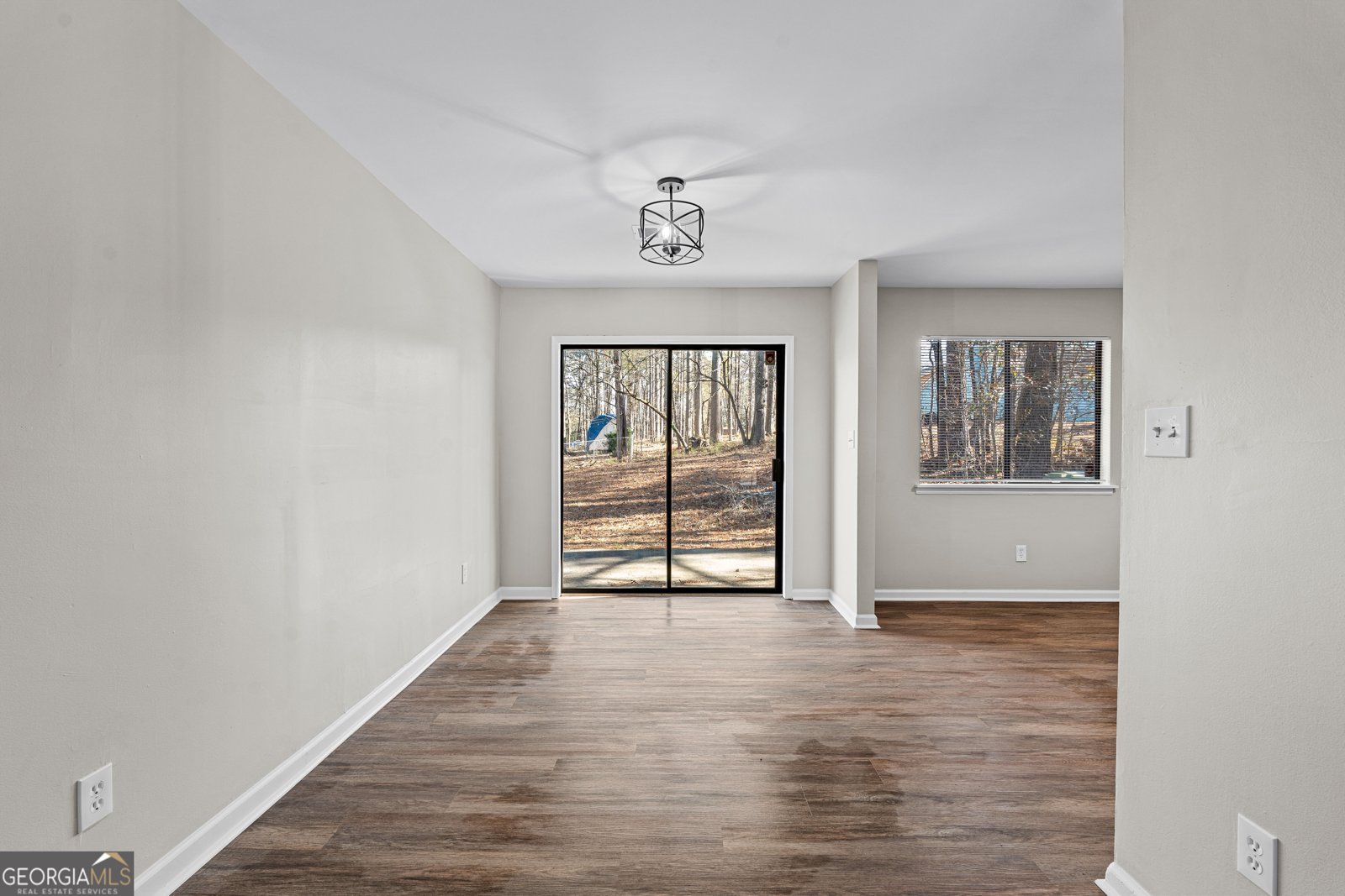 6955 Hassana Lane Fairburn - Photo 9