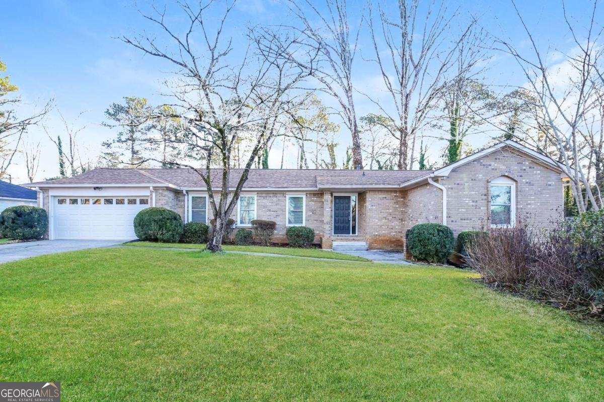 282 Somerset Court Lawrenceville - Photo 1