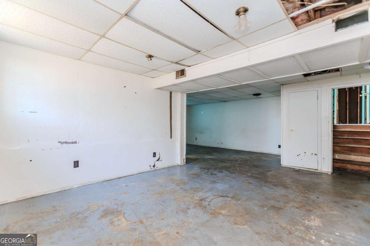 556 Roxbury Drive Riverdale - Photo 19