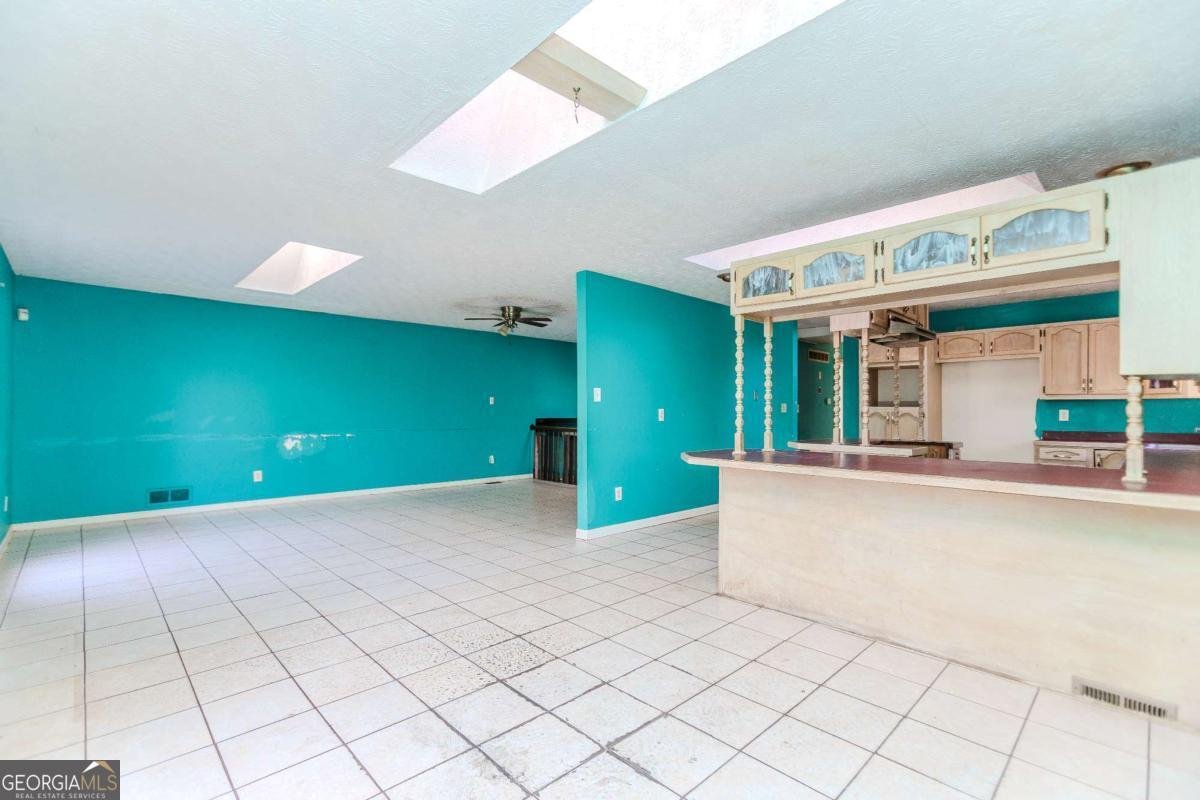 556 Roxbury Drive Riverdale - Photo 8