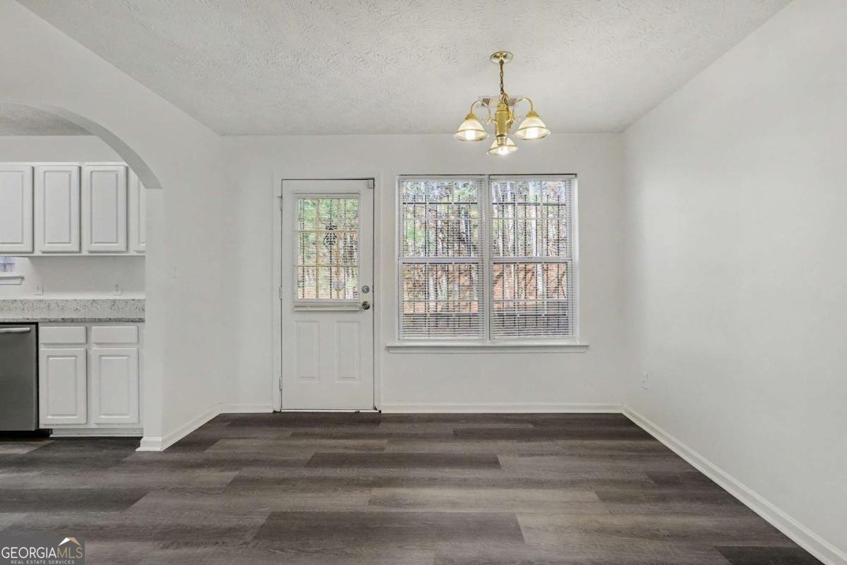 941 Windwood Court Atlanta - Photo 7