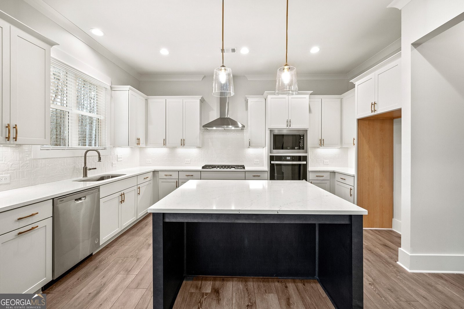 3390 Hillshire Drive Cumming - Photo 12