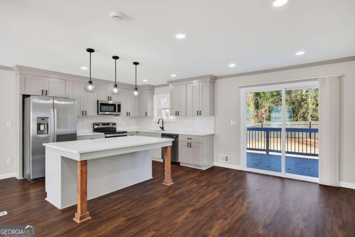 6050 Randy Lane Ellenwood - Photo 11