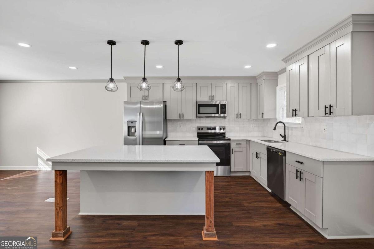 6050 Randy Lane Ellenwood - Photo 8