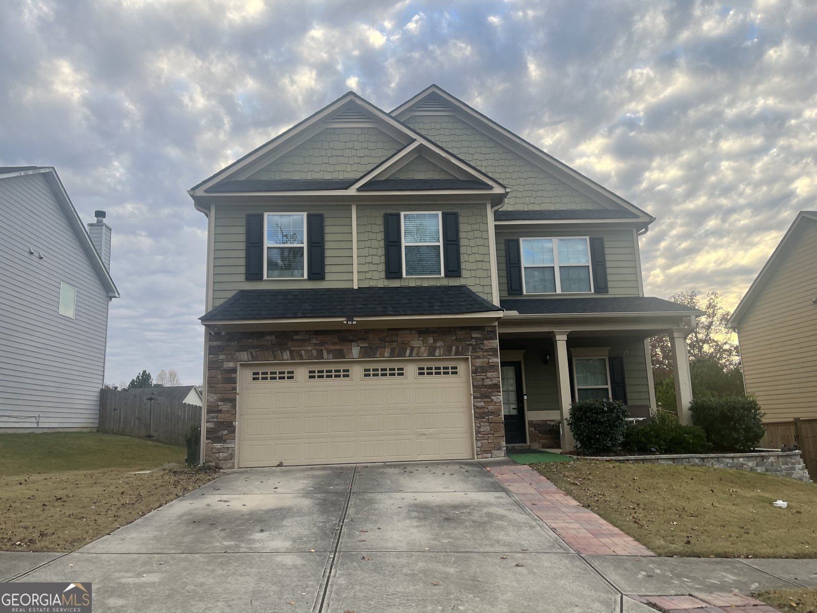 728 Pine Lane Lawrenceville - Photo 1