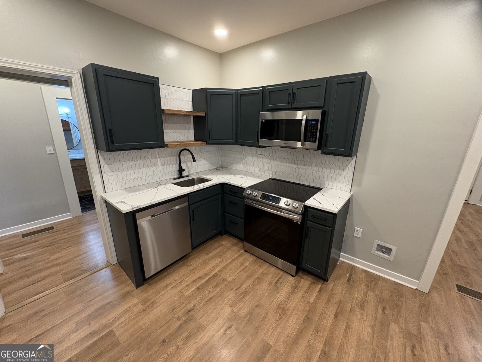 1336 McClelland Avenue East Point - Photo 6