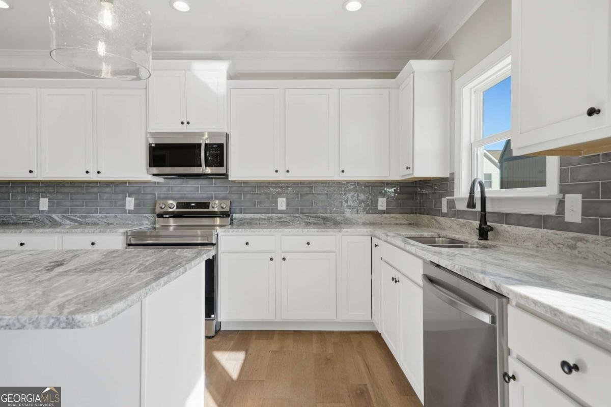 603 Madison Court Ball Ground - Photo 14