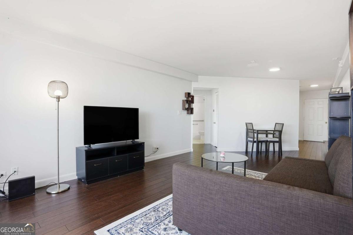 1501 Clairmont Road Decatur - Photo 7