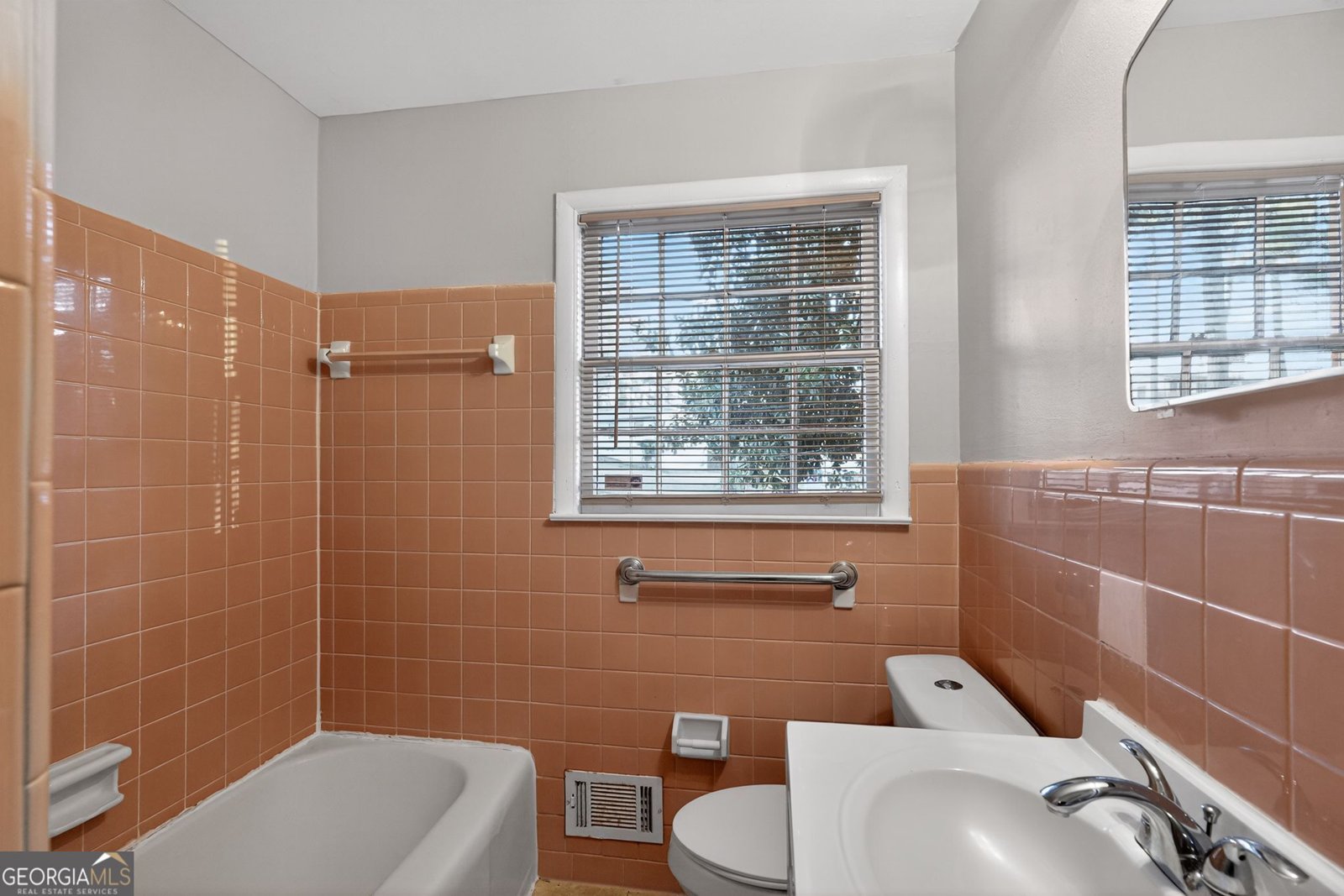 6293 Longino Drive Union City - Photo 24