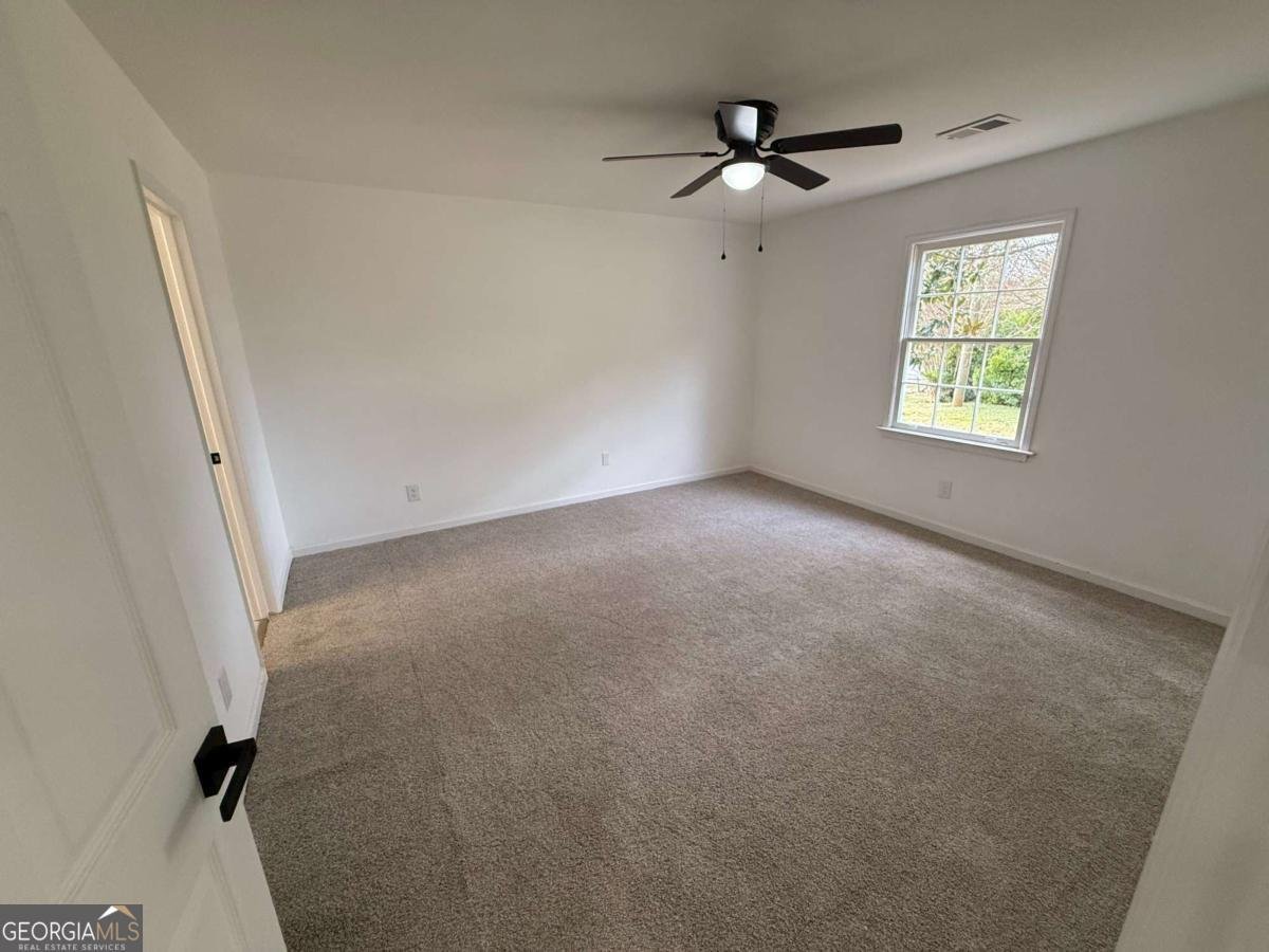 1411 Fairview Road Stockbridge - Photo 8