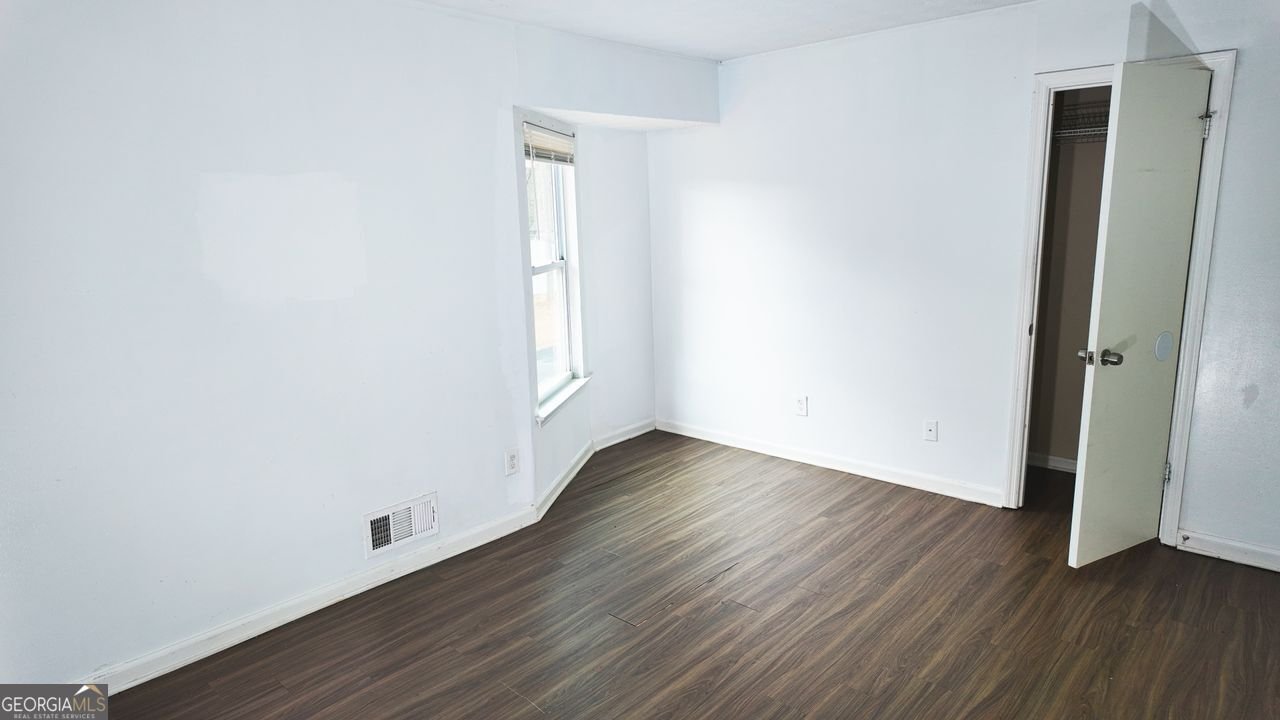 586 Stonehedge Drive Stone Mountain - Photo 11