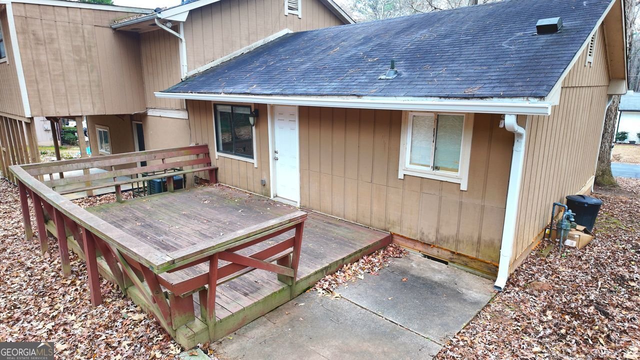 586 Stonehedge Drive Stone Mountain - Photo 12