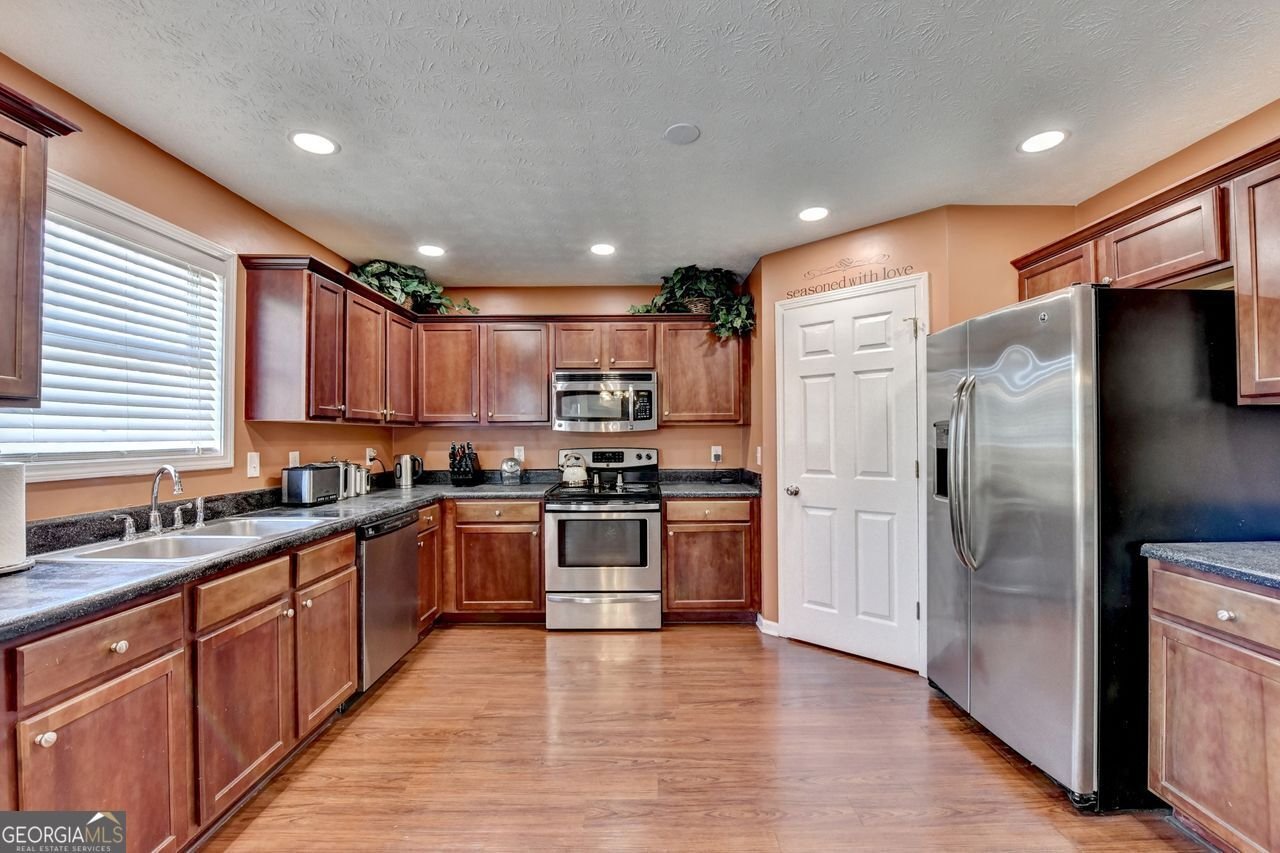 2377 PENDERGRASS Ellenwood - Photo 32