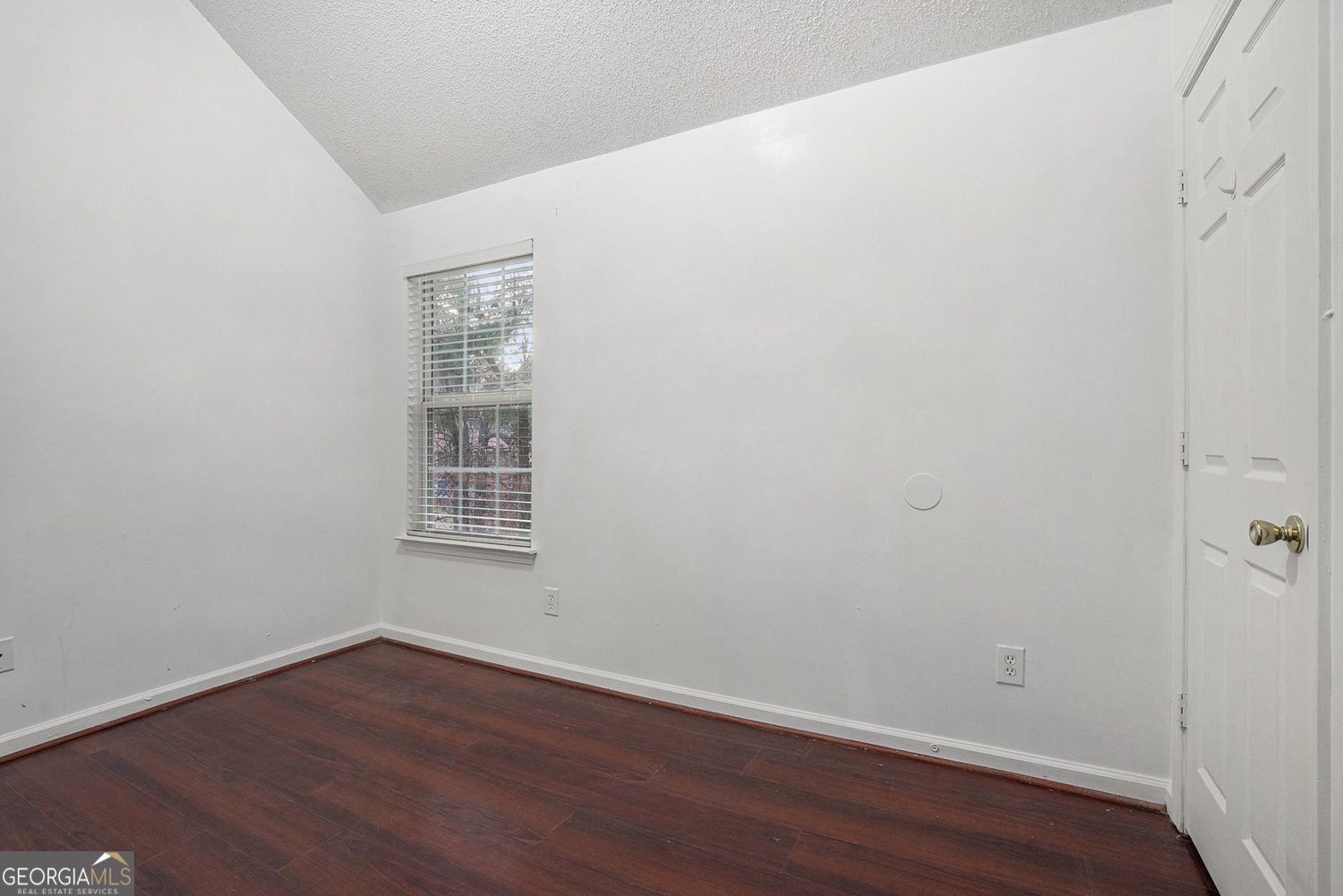 4639 Ruby Forrest Drive Stone Mountain - Photo 18