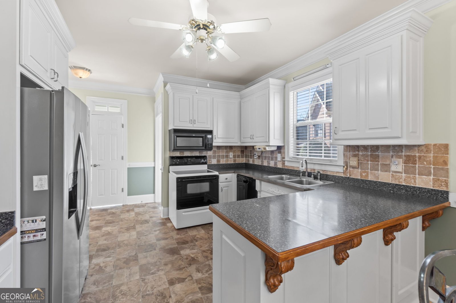 48 Stonehedge Court Buford - Photo 9