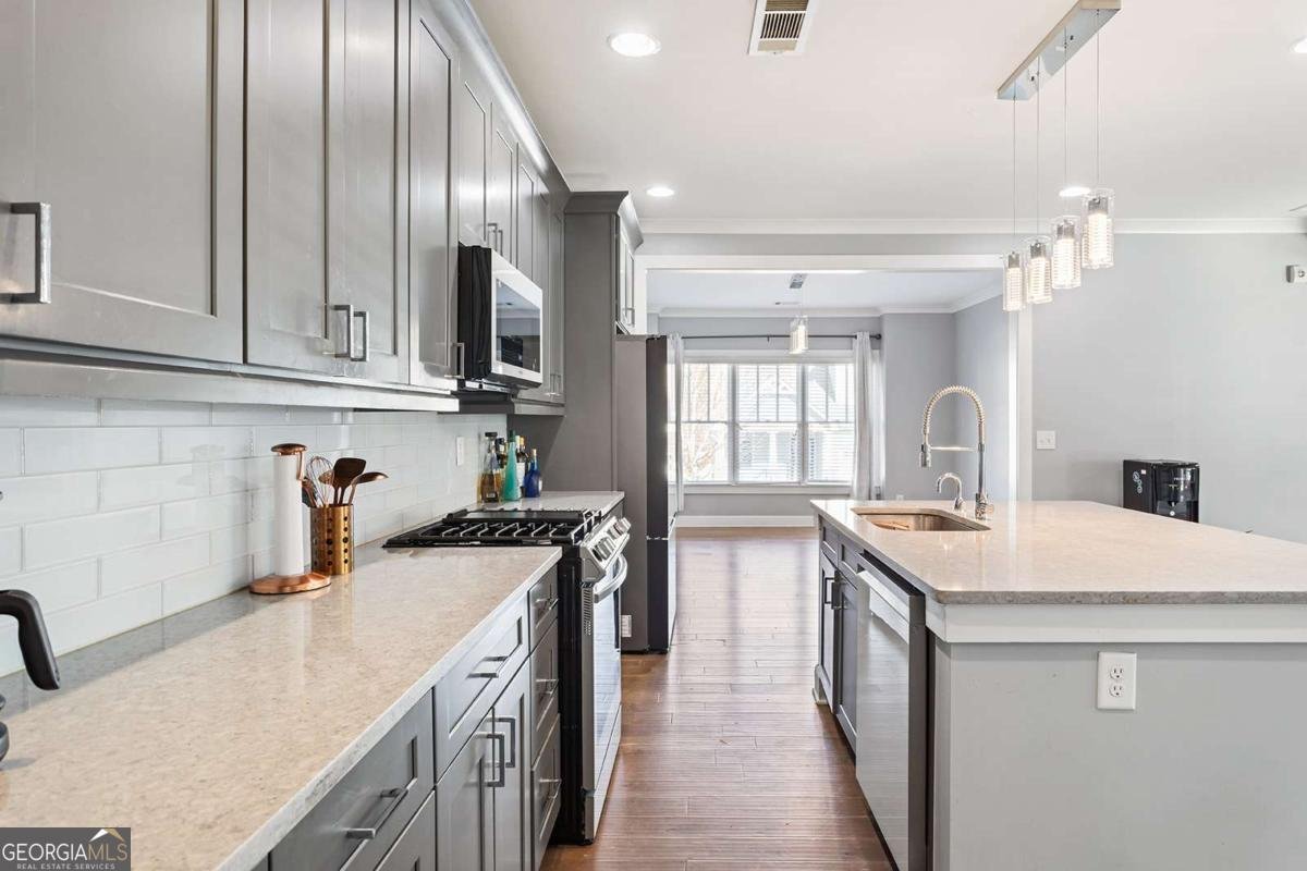 2687 Oak Leaf Place Atlanta - Photo 12