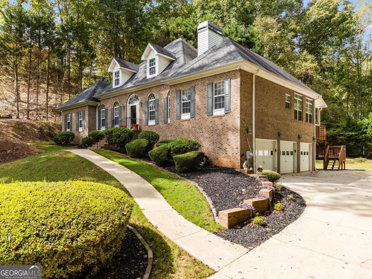 9454 Woodlawn Drive Douglasville - Photo 1