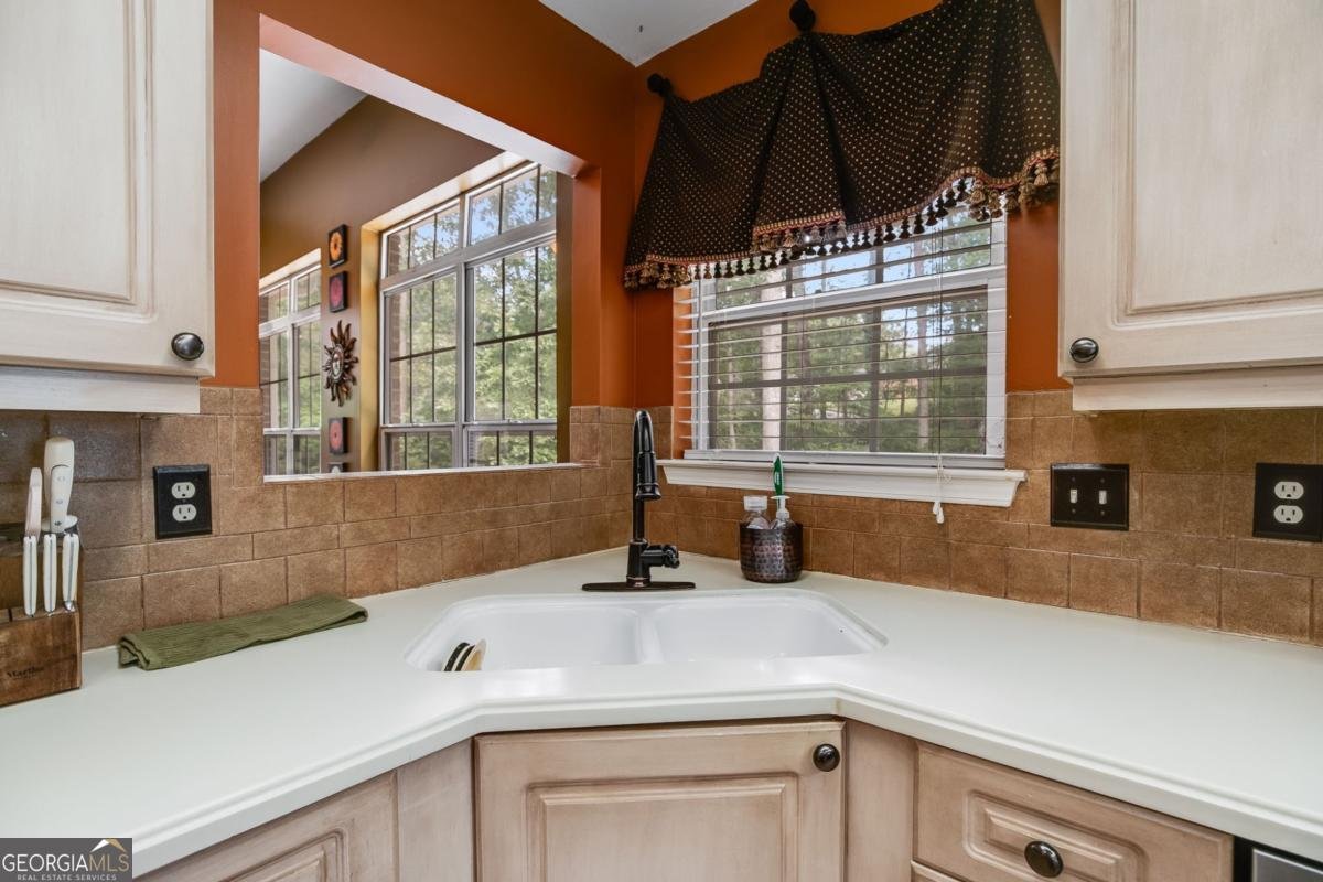 9454 Woodlawn Drive Douglasville - Photo 10