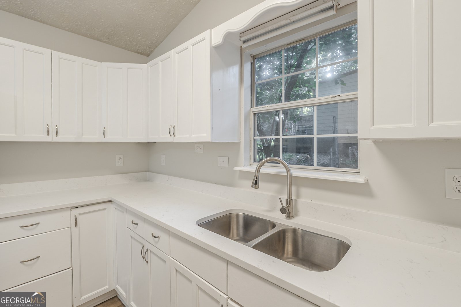 230 MIMOSA Lane Stockbridge - Photo 10