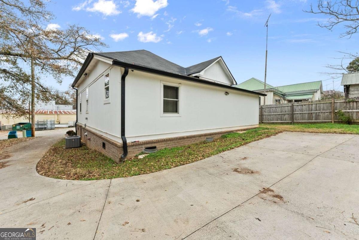 197 Peach Street Commerce - Photo 28