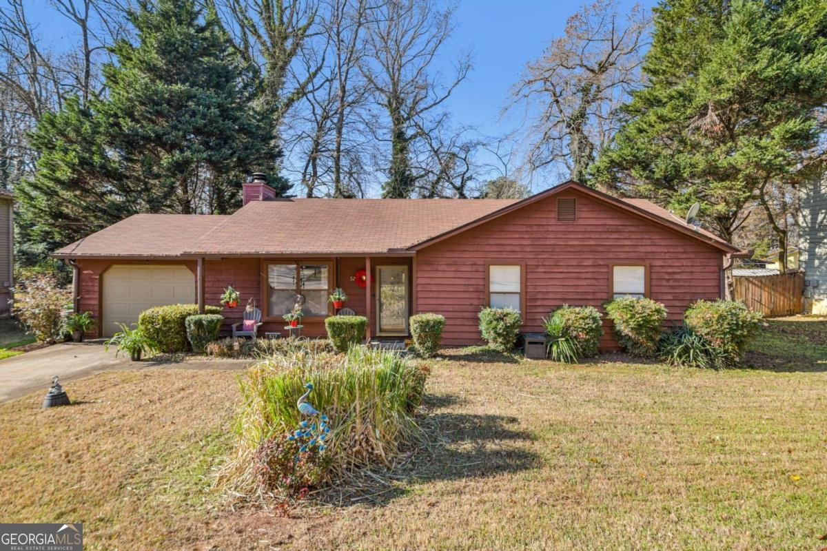 527 Jaywood Drive Stone Mountain - Photo 1