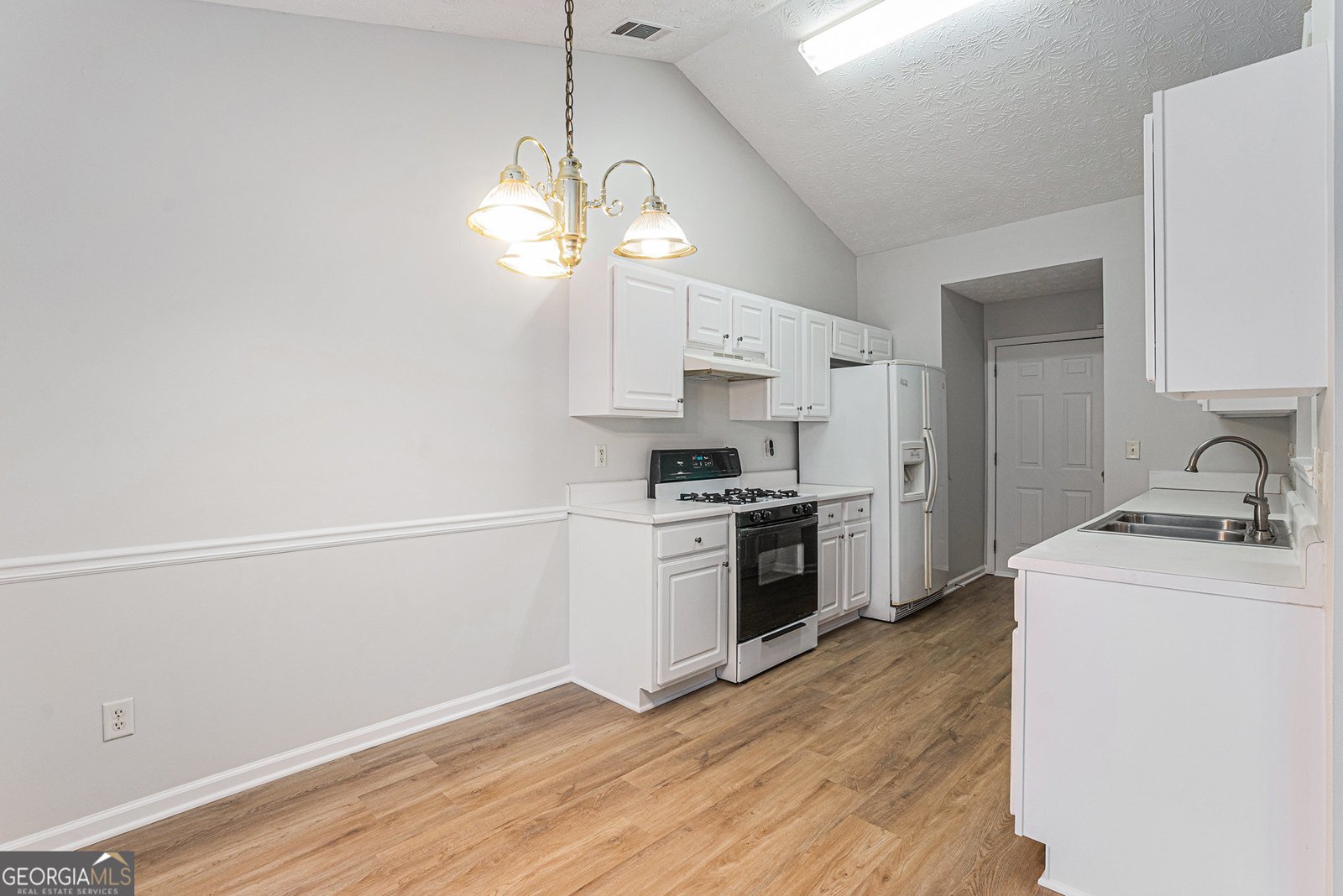 415 Cedarhurst Road Lawrenceville - Photo 8