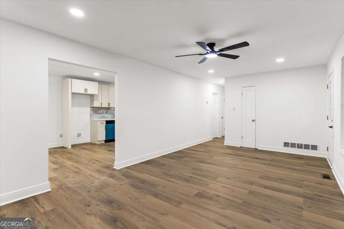 41 Bakers Bridge Circle Douglasville - Photo 11