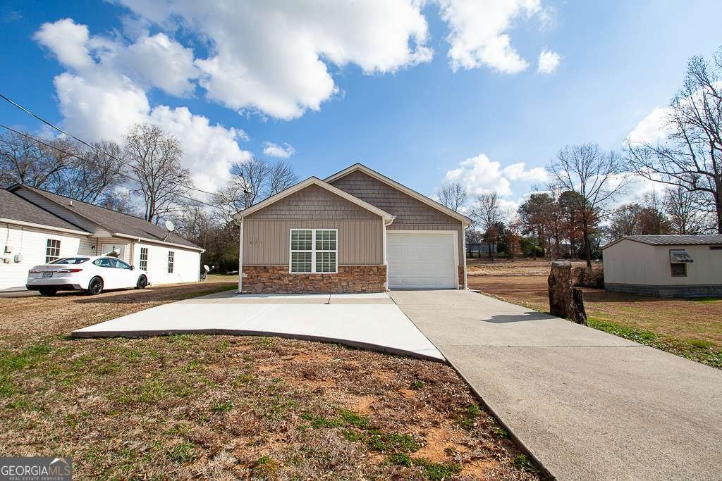 511 Circle Drive Calhoun - Photo 1