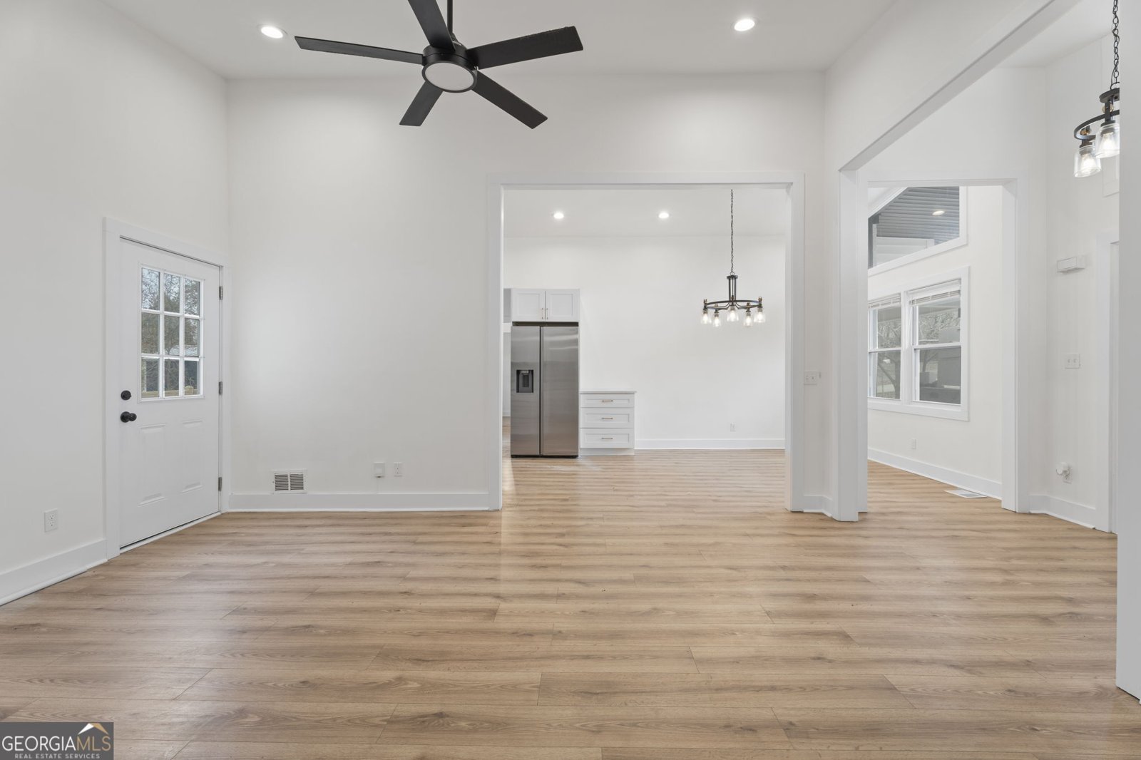 462 Emmett Street Riverdale - Photo 20