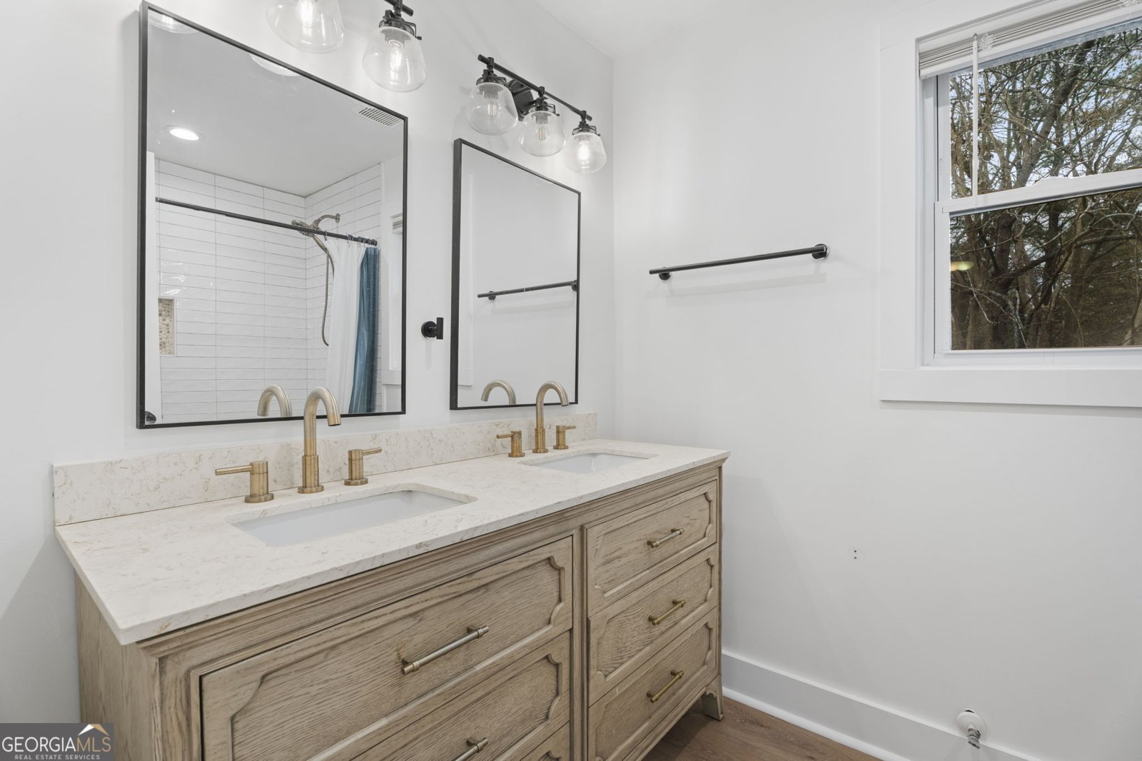 462 Emmett Street Riverdale - Photo 23