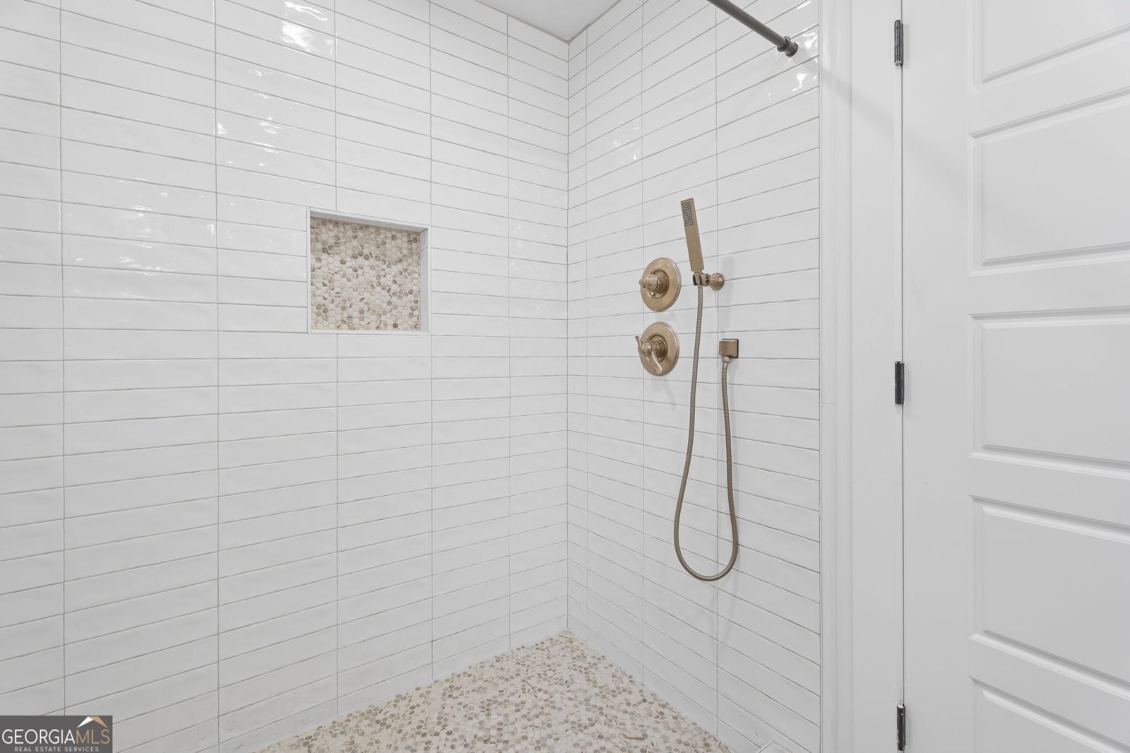 462 Emmett Street Riverdale - Photo 24