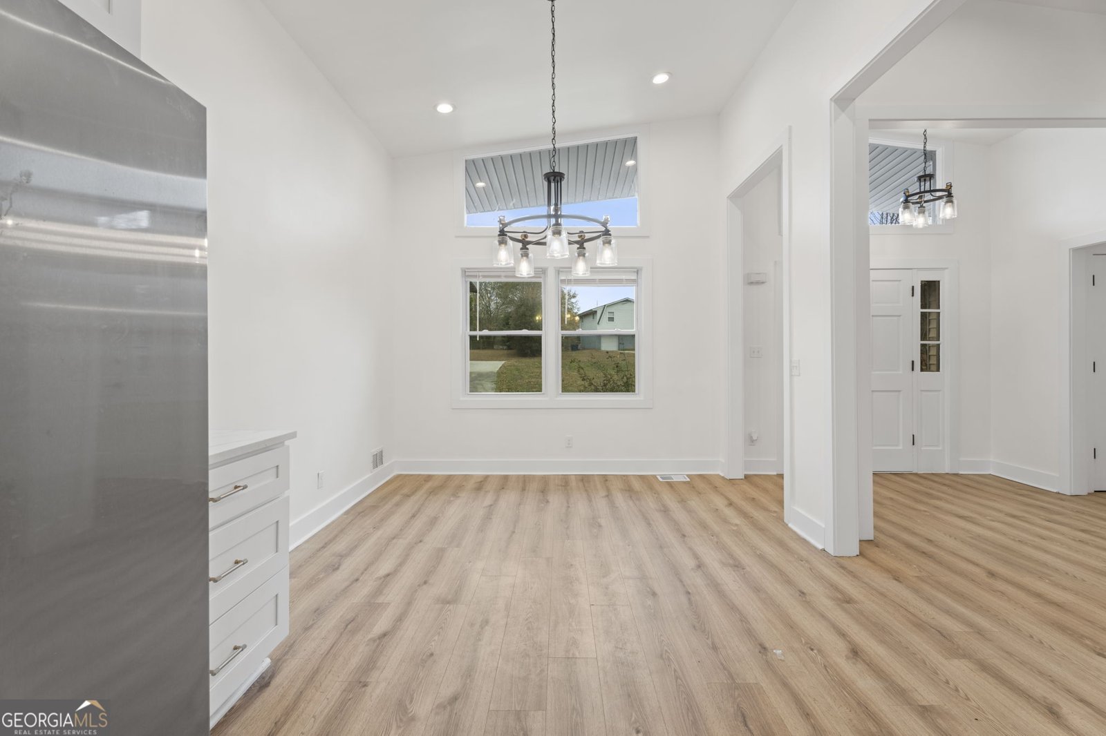 462 Emmett Street Riverdale - Photo 9