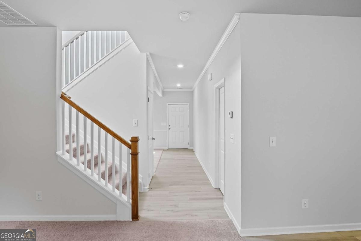 153 Bloomfield Circle Canton - Photo 9