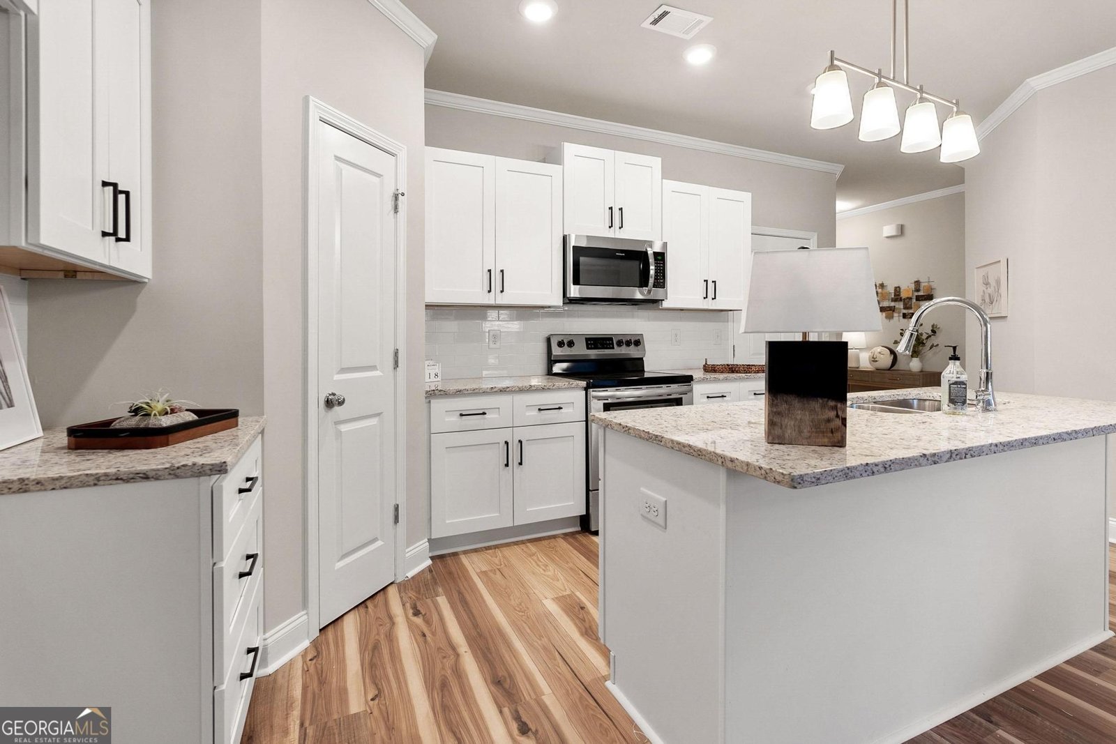 4 Dewey Road Lilburn - Photo 8