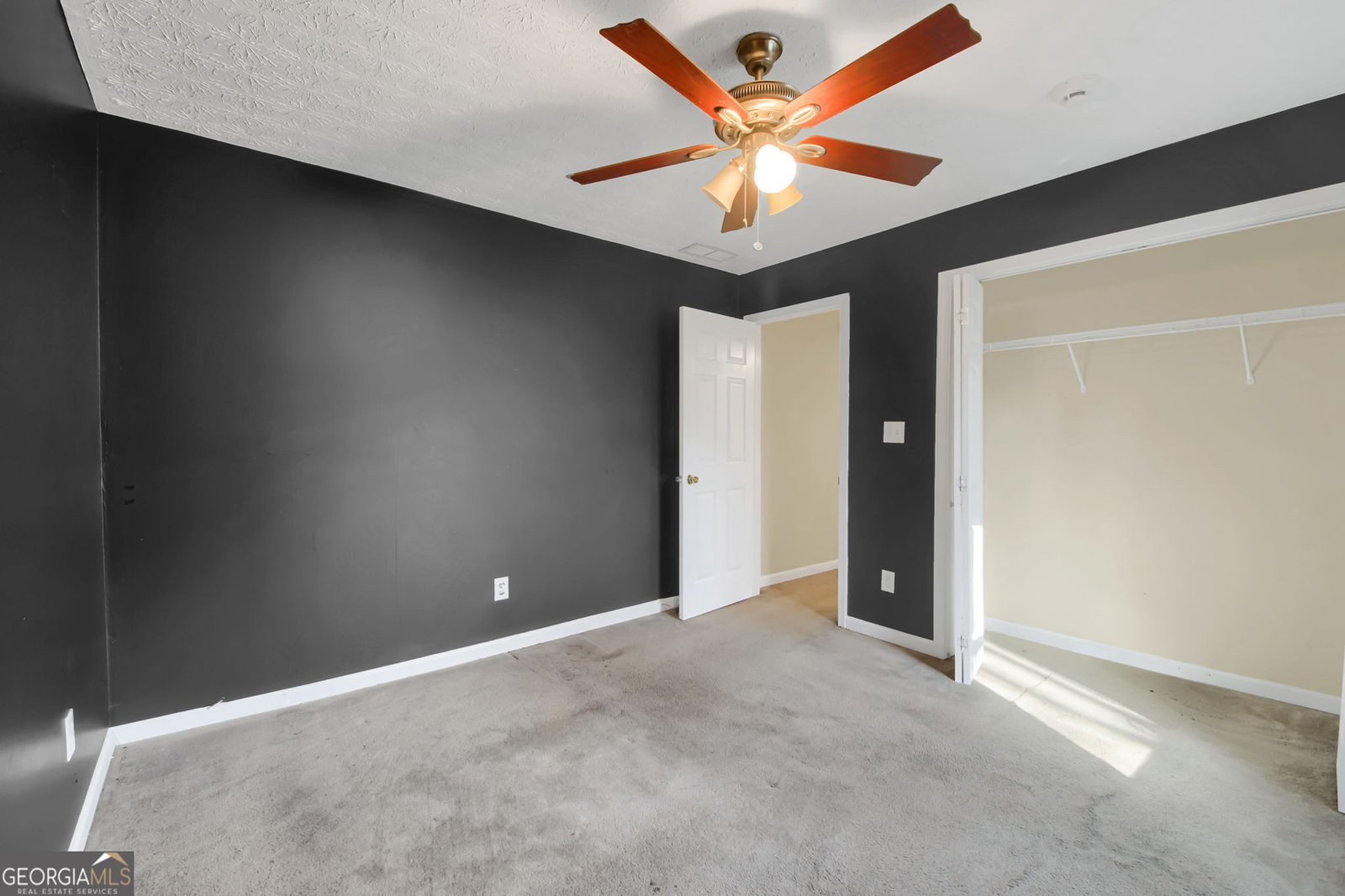 357 Falling Timber Court Stockbridge - Photo 12