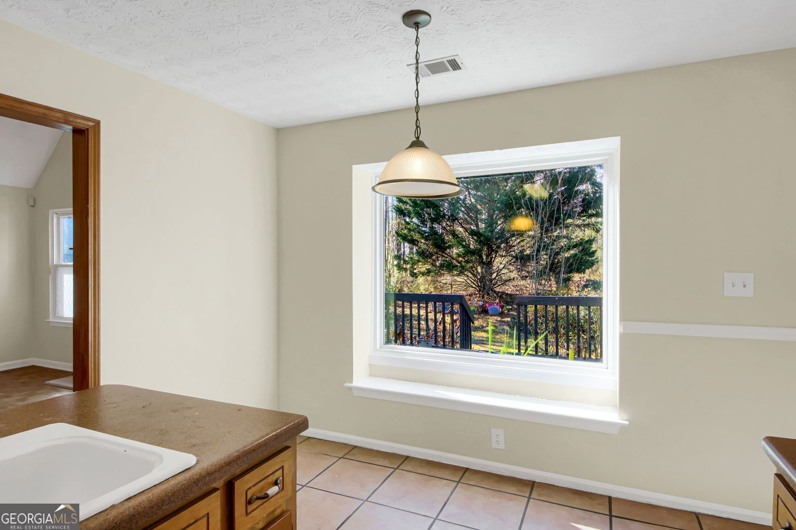 357 Falling Timber Court Stockbridge - Photo 24