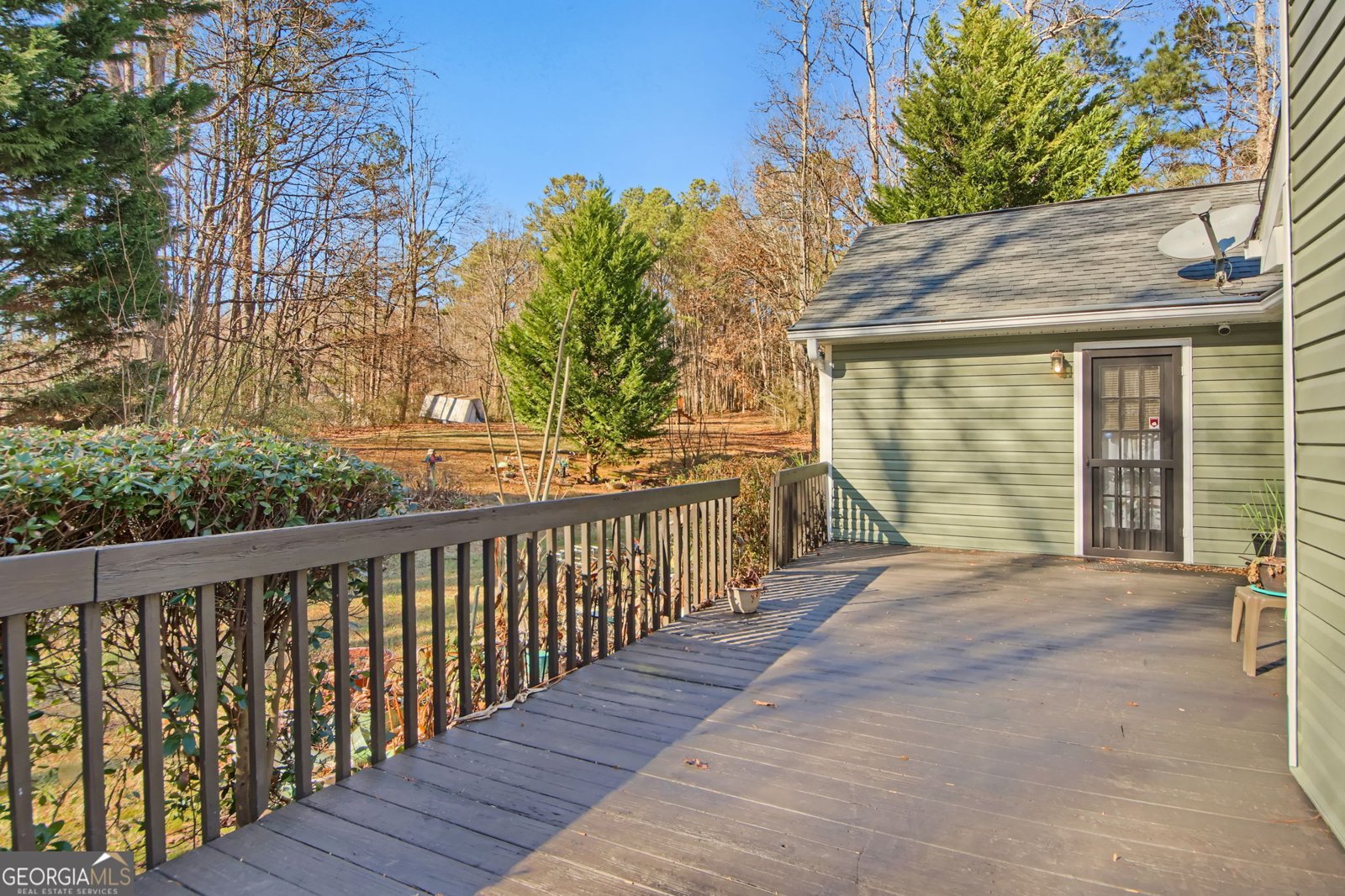 357 Falling Timber Court Stockbridge - Photo 6