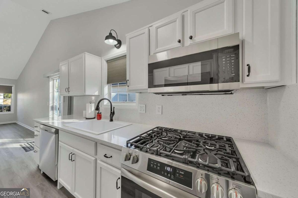 1095 Britley Park Lane Woodstock - Photo 12