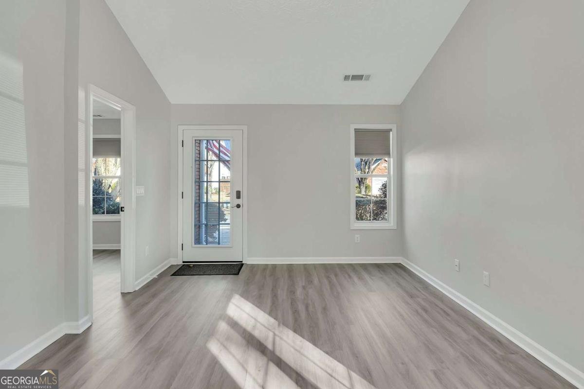 1095 Britley Park Lane Woodstock - Photo 6