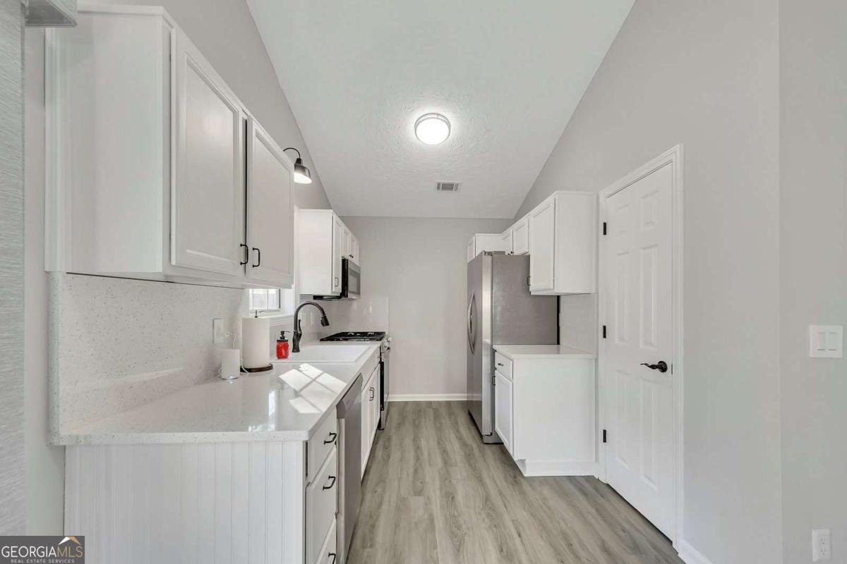 1095 Britley Park Lane Woodstock - Photo 9