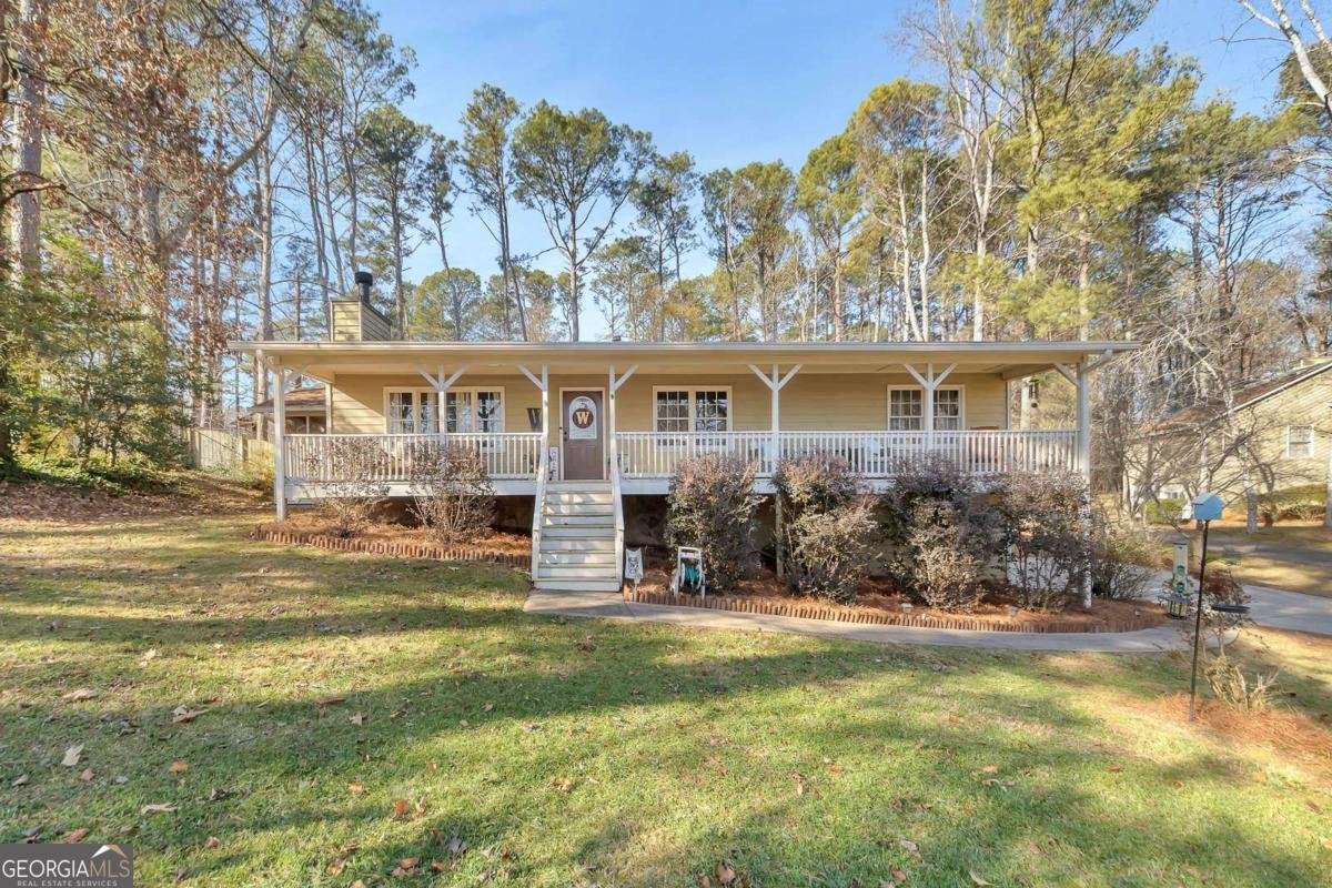 403 Allatoona Court Woodstock - Photo 1