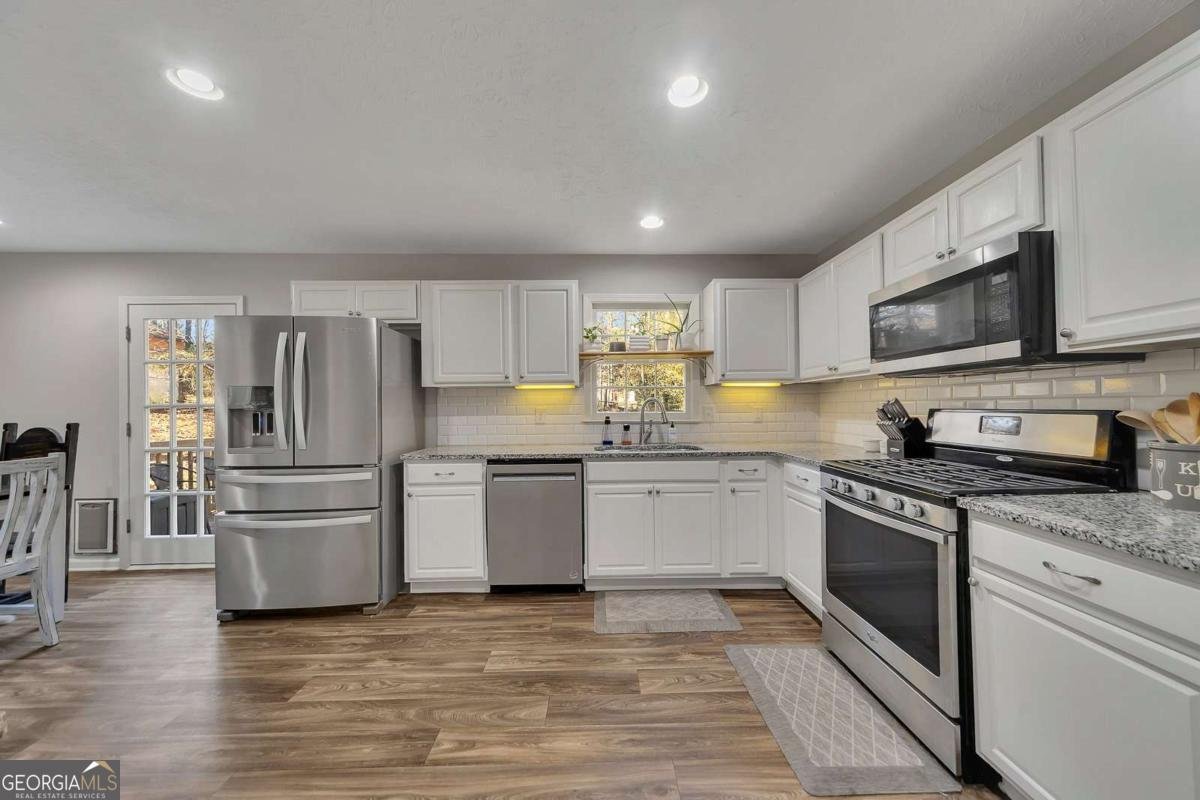 403 Allatoona Court Woodstock - Photo 11