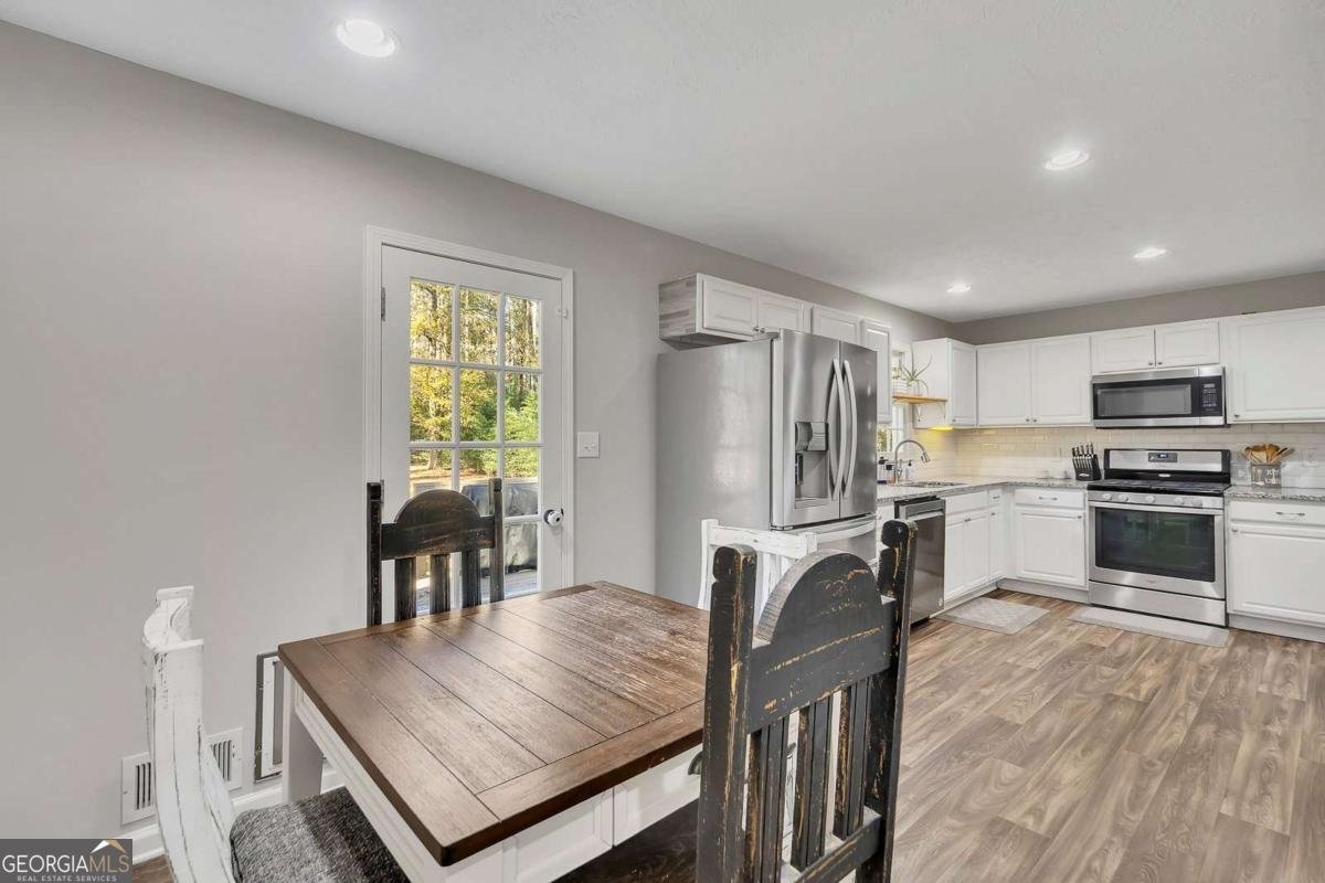 403 Allatoona Court Woodstock - Photo 16