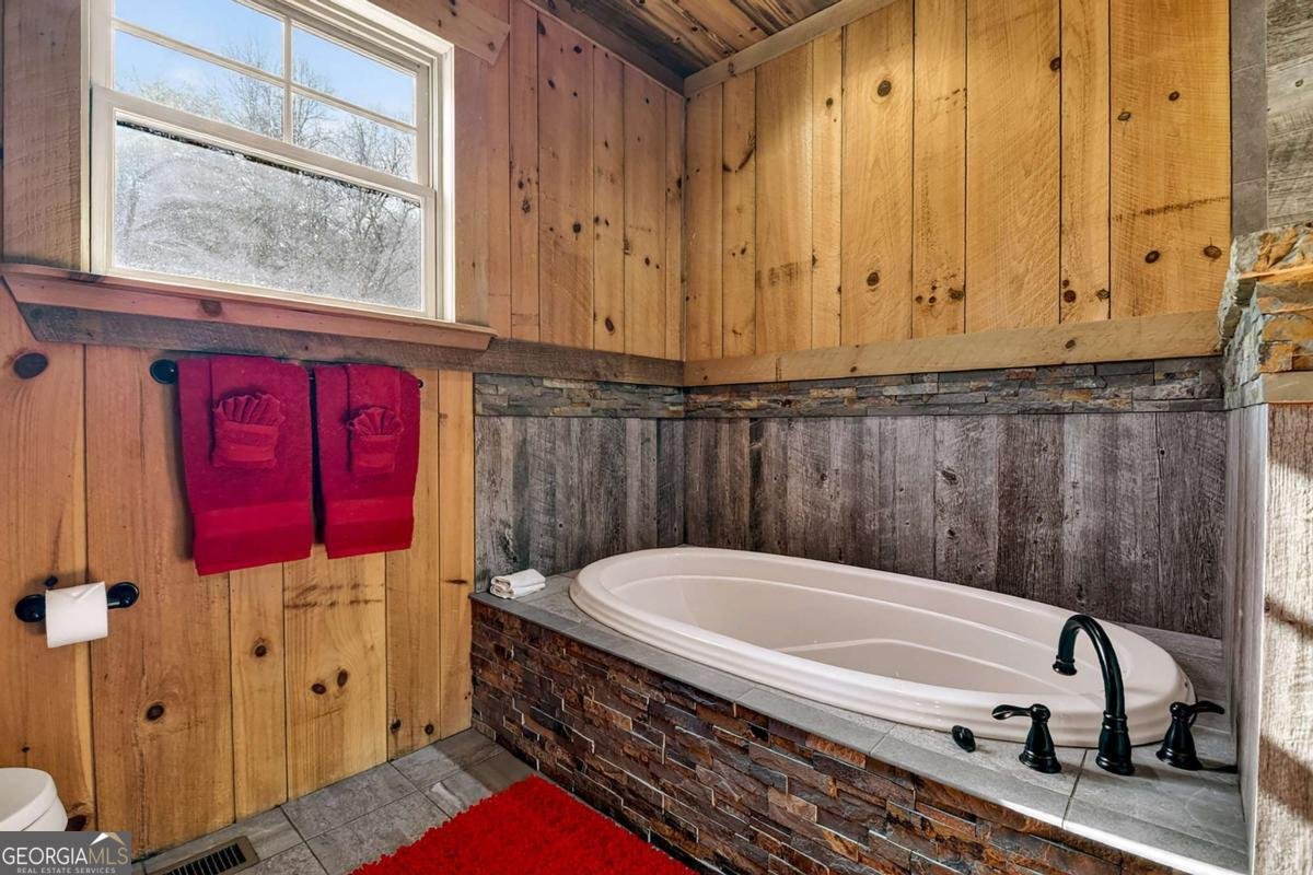 1901 Hogback Drive Blue Ridge - Photo 20