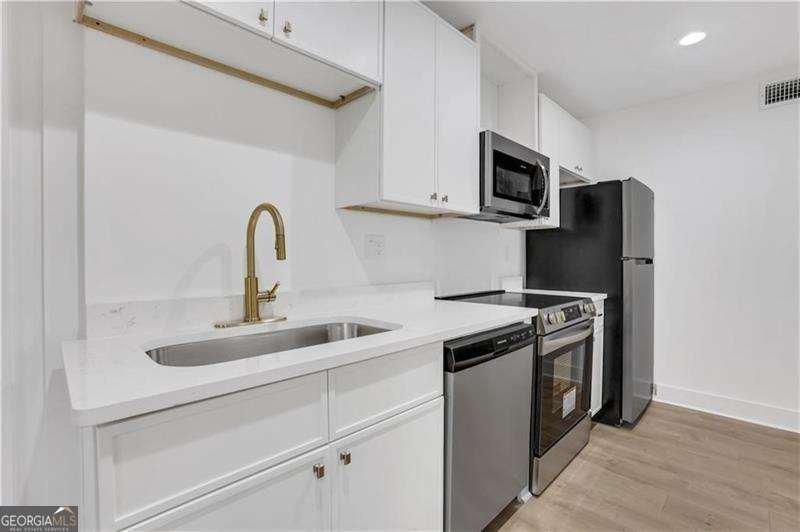 2396 Lawrenceville Highway Decatur - Photo 17