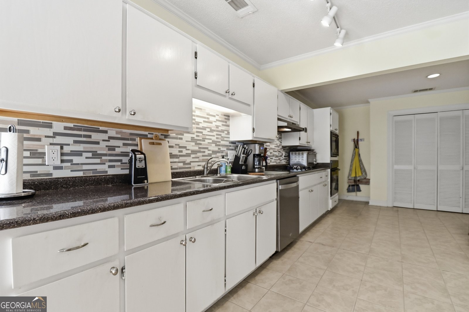 2 Landon Lane Savannah - Photo 19