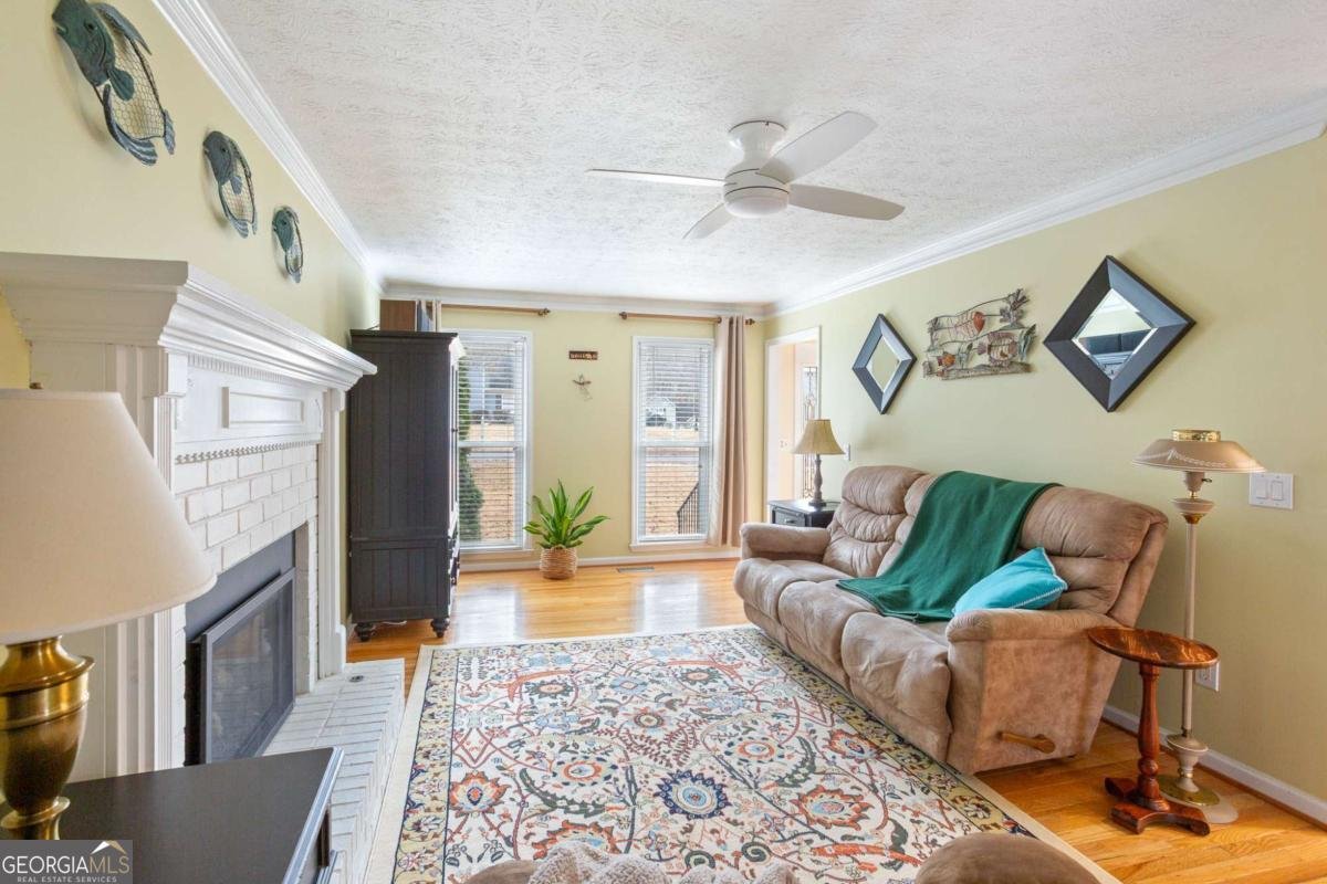 1027 Peace Drive Kennesaw - Photo 12